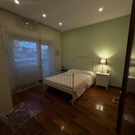 4m Apartment Rome